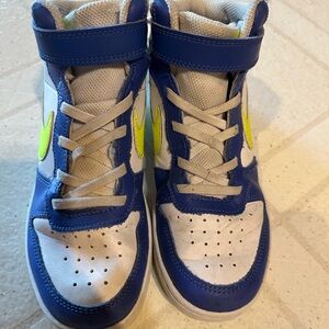 Nike Court Borough Kid’s size 3 Shoes
